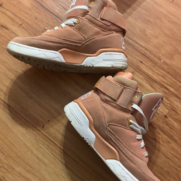 ‘you gotta eat’ Patrick Ewing’s 9 and a half shoes - Picture 3 of 3